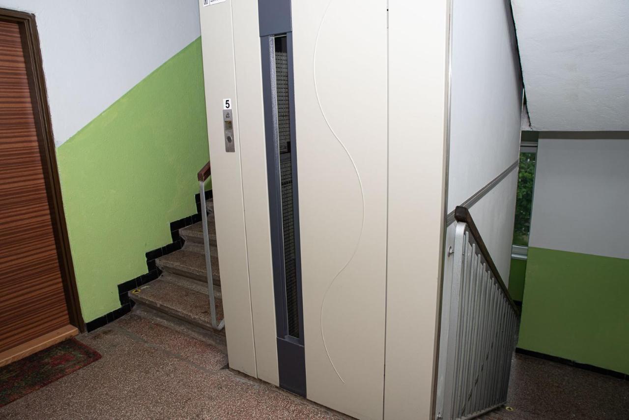 Lovely One Bedroom Apartment Nove Zamky Luaran gambar