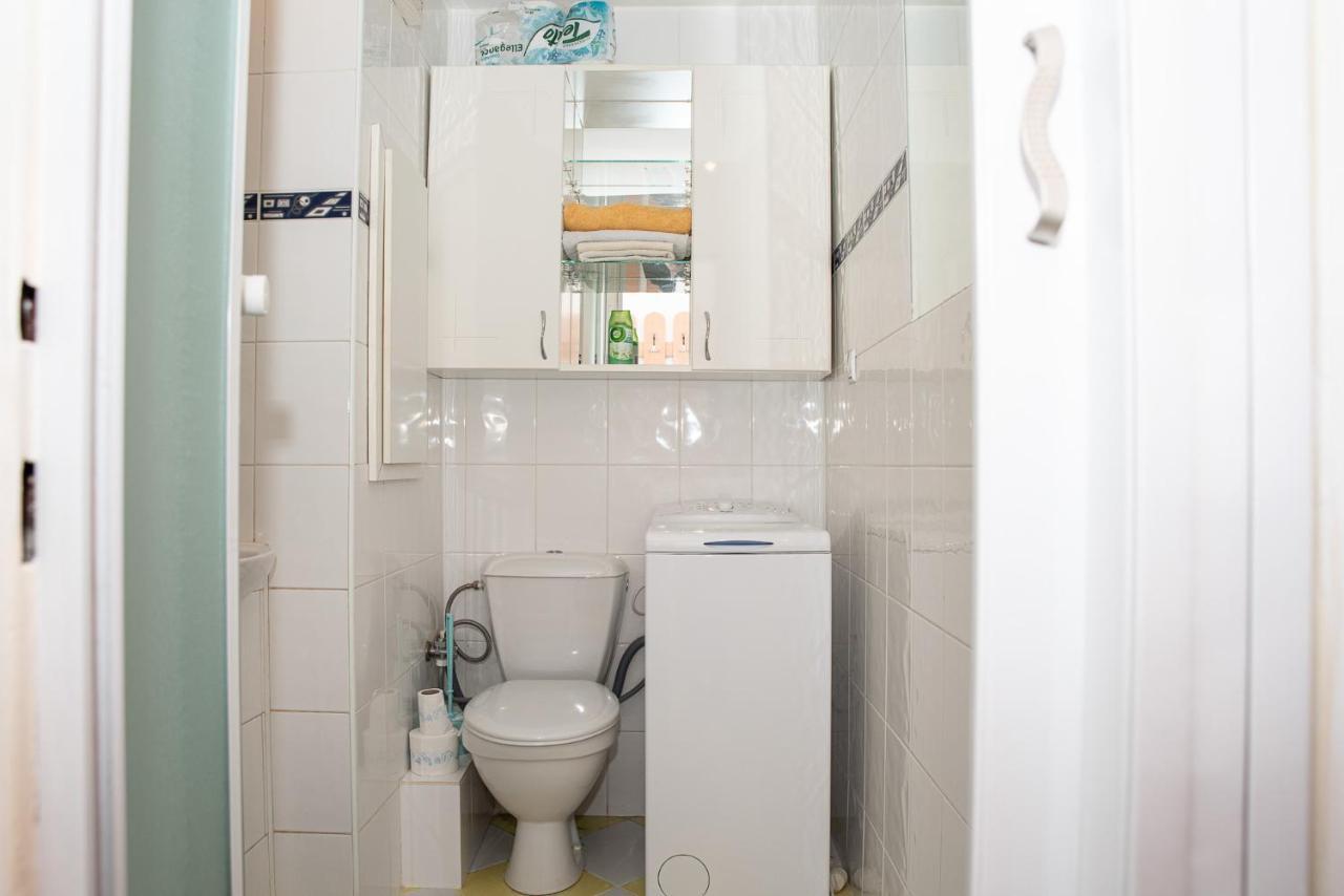 Lovely One Bedroom Apartment Nove Zamky Luaran gambar