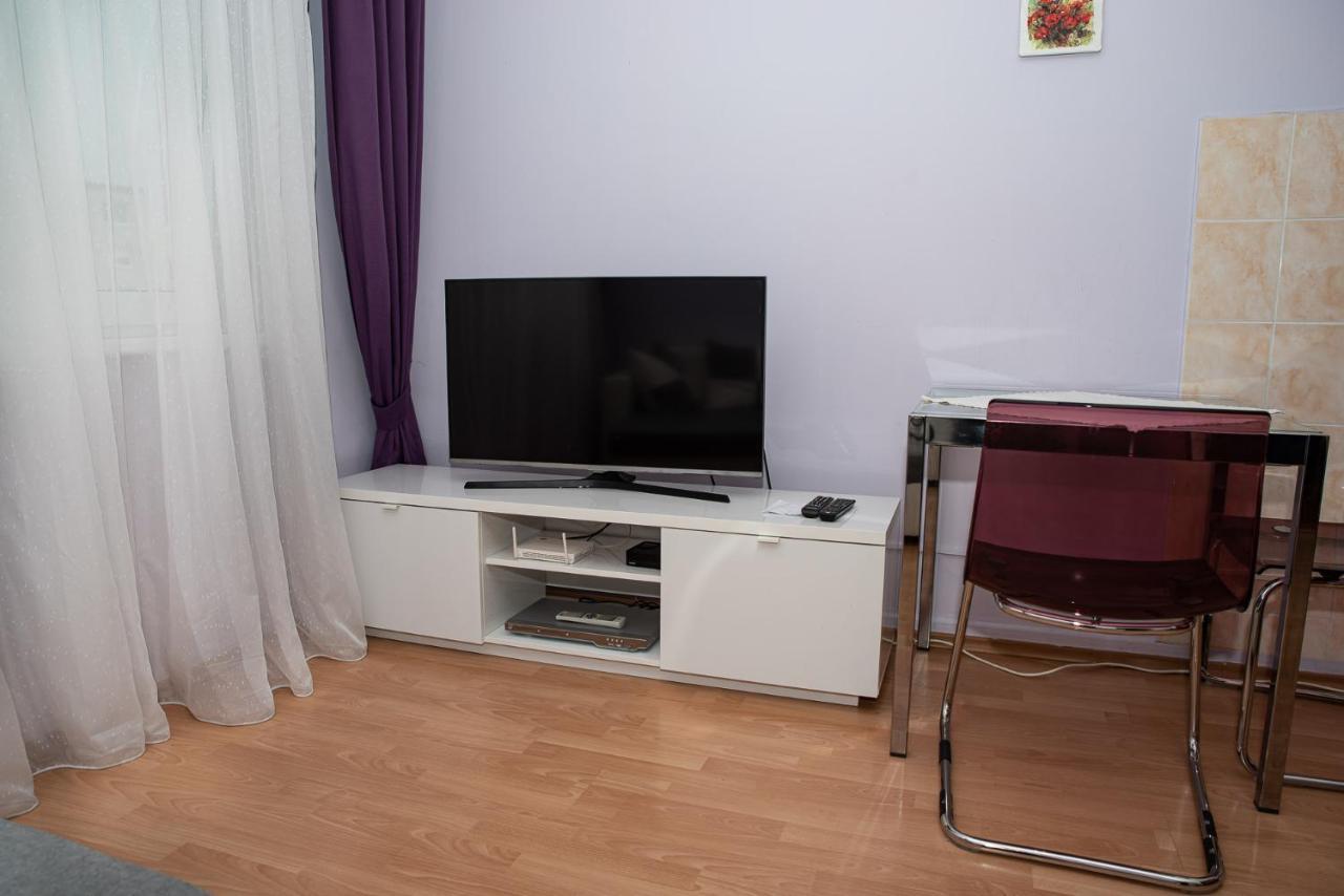 Lovely One Bedroom Apartment Nove Zamky Luaran gambar